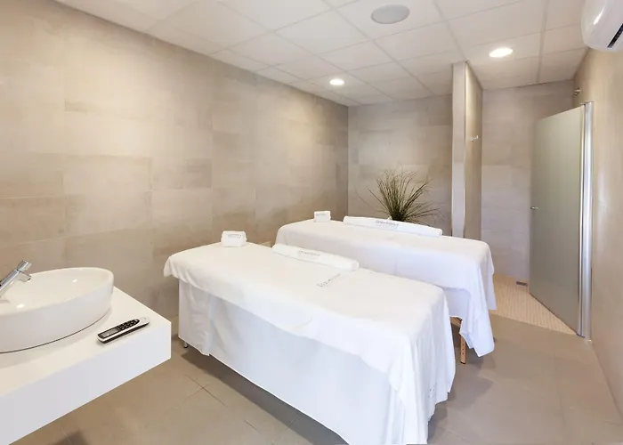 بيست تينيريفي 4*